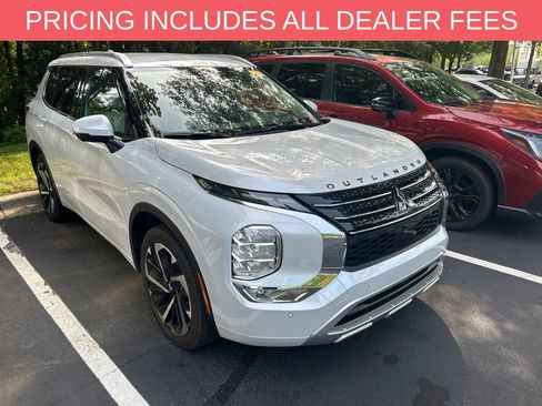 Used 2023 Mitsubishi Outlander SEL FWD image 17