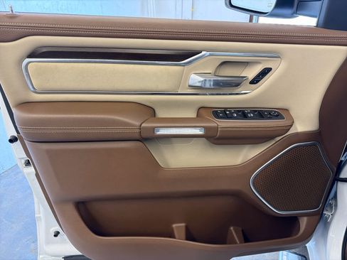 Used 2021 RAM 1500 Laramie image 17