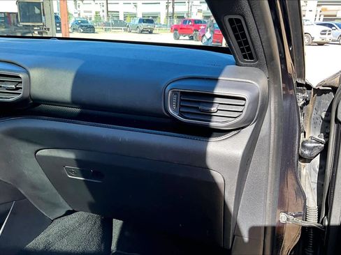 Used 2020 Ford Explorer ST w/ Premium Technology Package image 17