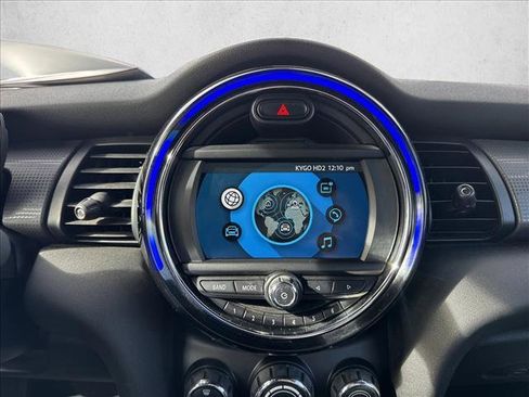 Used 2019 MINI Cooper Convertible image 18