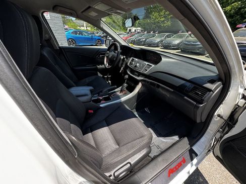 Used 2014 Honda Accord Sport image 19