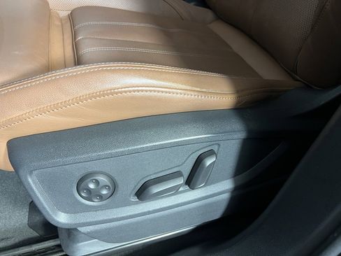 Used 2022 Audi Q5 2.0T Prestige w/ Prestige Package image 27