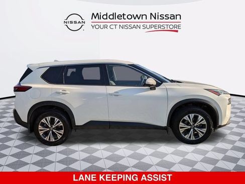 Used 2021 Nissan Rogue SV AWD/4WD image 2