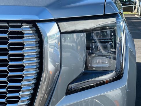 Used 2024 GMC Yukon Denali w/ Denali Reserve Package AWD/4WD image 49