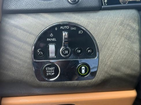 Used 2019 Rolls-Royce Cullinan AWD/4WD image 46