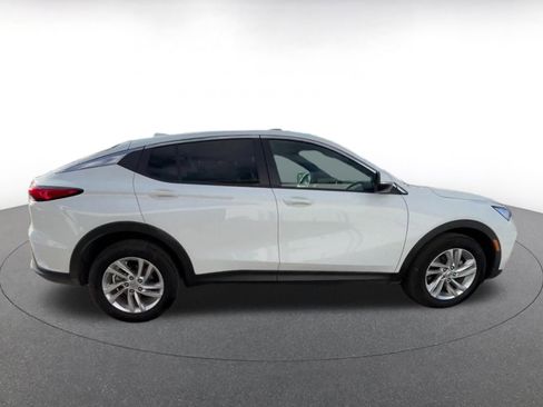 Used 2025 Buick Envista Preferred image 17