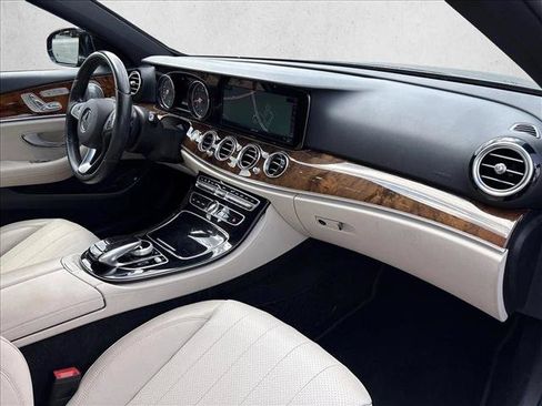 Used 2018 Mercedes-Benz E 300 image 23