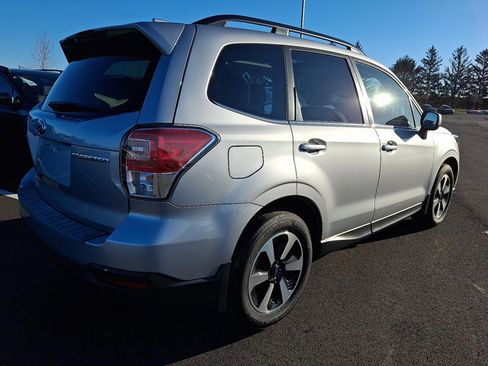 Used 2018 Subaru Forester 2.5i Limited image 6