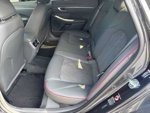Used 2021 Hyundai Sonata SEL Plus w/ Tech Package FWD image 11