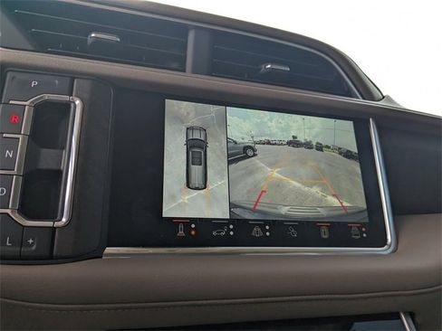 Used 2024 GMC Yukon Denali w/ Denali Reserve Package image 25