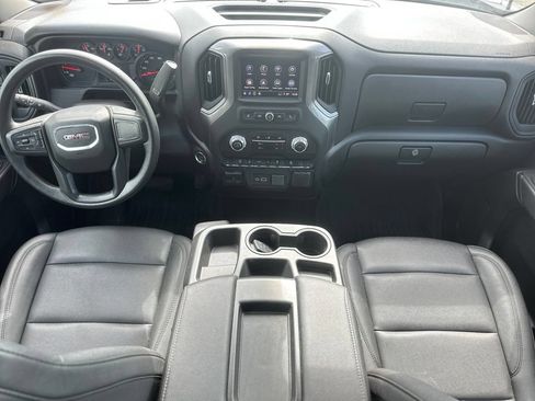 Used 2025 GMC Sierra 2500 Pro AWD/4WD image 3