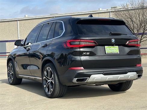 Used 2022 BMW X5 sDrive40i w/ Premium Package image 3