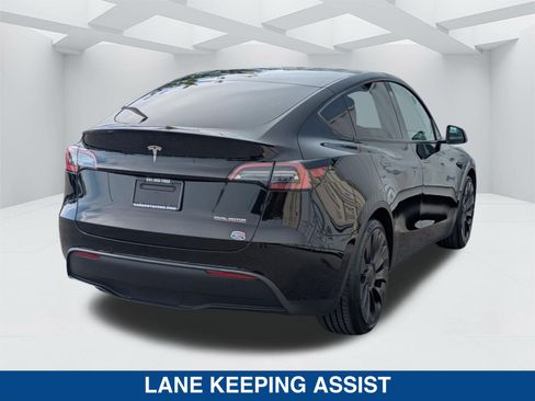 Used 2022 Tesla Model Y Performance AWD/4WD image 5