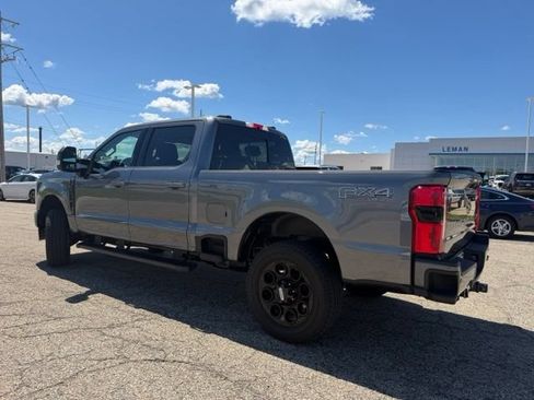 Used 2026 Ford F250 Lariat w/ Black Appearance Package AWD/4WD image 4