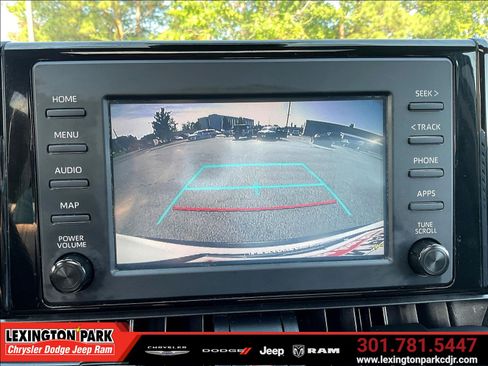 Used 2019 Toyota RAV4 XLE AWD/4WD image 14