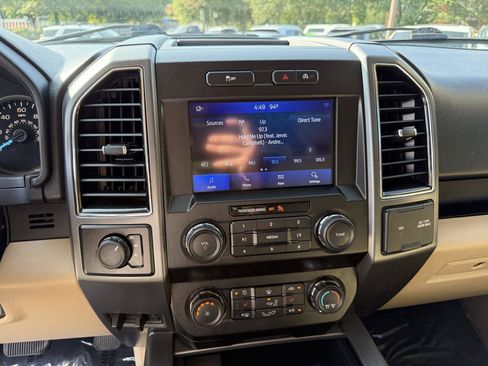 Used 2020 Ford F150 XLT w/ Equipment Group 302A Luxury AWD/4WD image 15