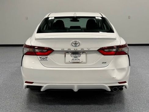 Used 2023 Toyota Camry SE FWD image 10