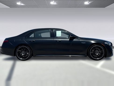 Used 2025 Mercedes-Benz S 63 AMG S image 8