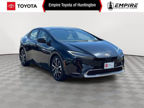 Used 2024 Toyota Prius Prime FWD image 1