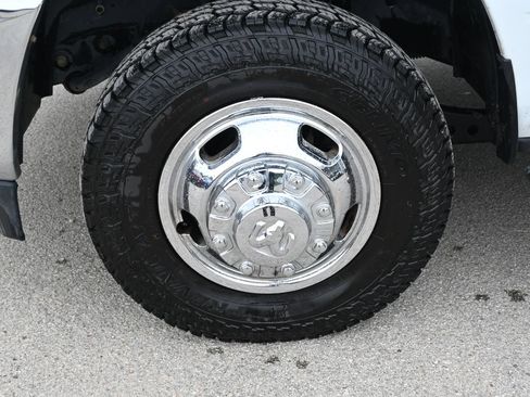 Used 2024 RAM 3500 Big Horn AWD/4WD image 7
