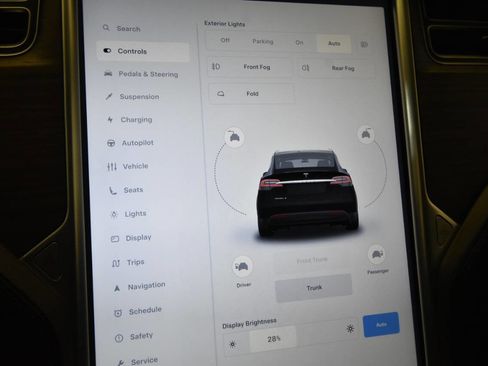 Used 2016 Tesla Model X 90D image 21