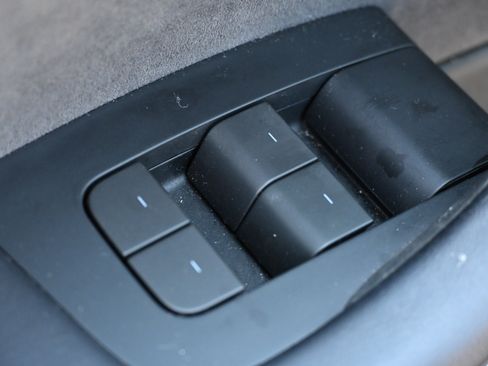 Used 2023 Tesla Model 3 Standard Range RWD image 17
