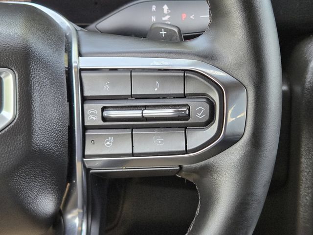 Used 2025 GMC Yukon Denali AWD/4WD image 28