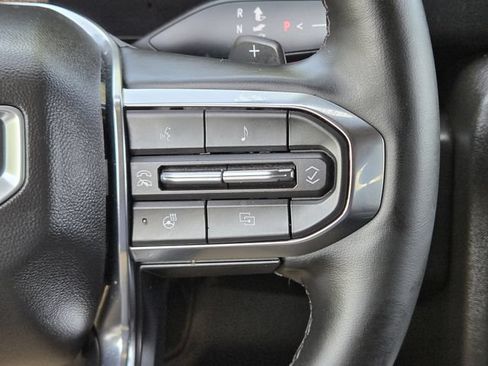 Used 2025 GMC Yukon Denali AWD/4WD image 28