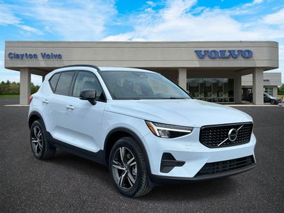 New 2026 Volvo XC40 B5 Core