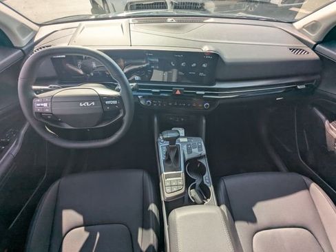 New 2026 Kia Sportage EX FWD image 14