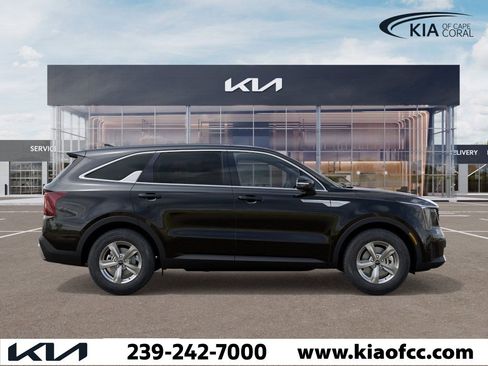 New 2026 Kia Sorento LX image 7
