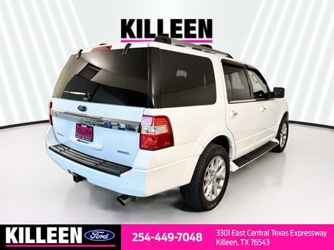 Used 2017 Ford Expedition Limited RWD image 9