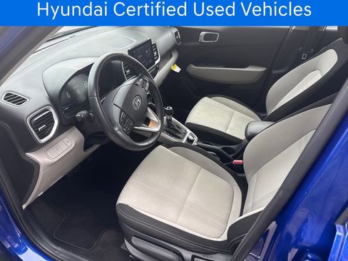 Certified 2025 Hyundai Venue SEL FWD image 14