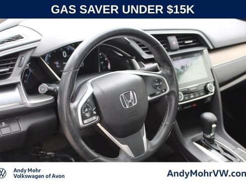 Used 2018 Honda Civic Touring image 16