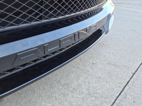 Used 2011 BMW ALPINA B7 w/ Driver Assistance Pkg image 14