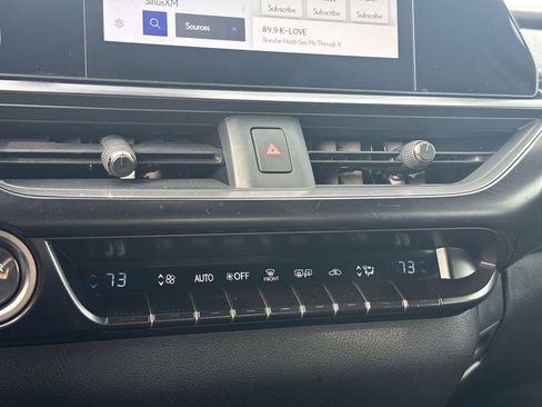 Used 2023 Lexus UX 250h AWD w/ Premium Package image 18