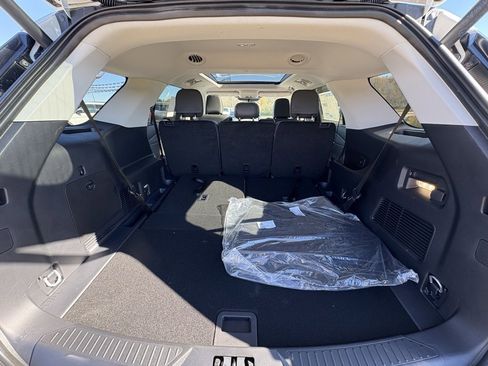 New 2026 Ford Explorer Active w/ Active Comfort Package image 19