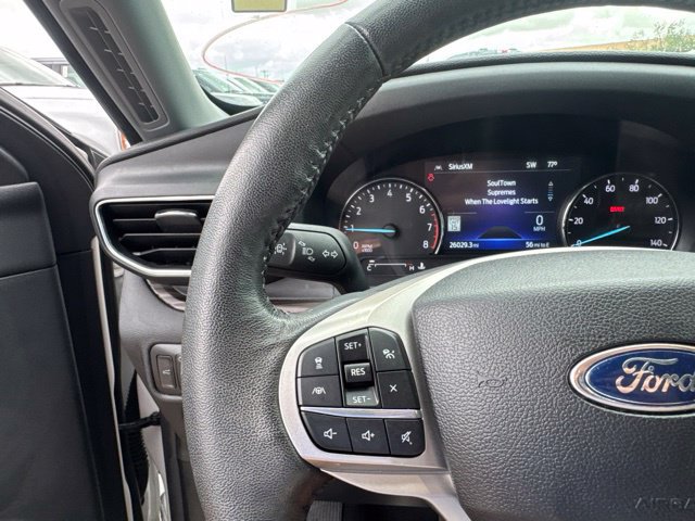 Used 2022 Ford Explorer Limited w/ Equipment Group 301A RWD image 7