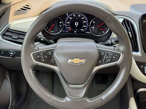 Used 2024 Chevrolet Malibu LT FWD image 11