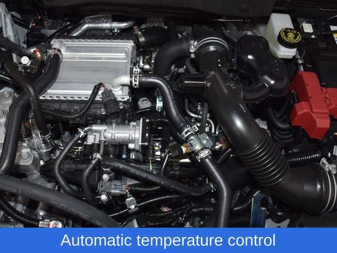 New 2026 Mitsubishi Outlander LE AWD/4WD image 7