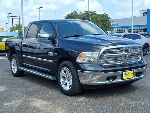 Used 2018 RAM 1500 Lone Star AWD/4WD image 3
