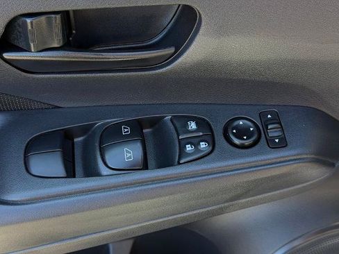 Certified 2025 Nissan Kicks Play S FWD image 20
