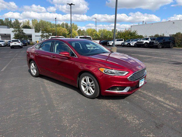 Used 2018 Ford Fusion SE w/ Fusion SE Technology Package FWD image 15
