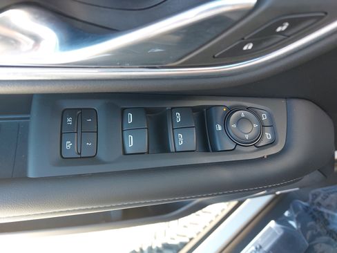 Used 2021 Chevrolet Suburban Z71 w/ Rear Media and Nav Package image 30