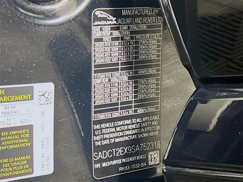 Used 2025 Jaguar F-PACE R-Dynamic S image 34