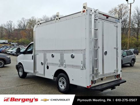 New 2025 Chevrolet Express 3500 Work Van w/ Power Convenience Package image 3