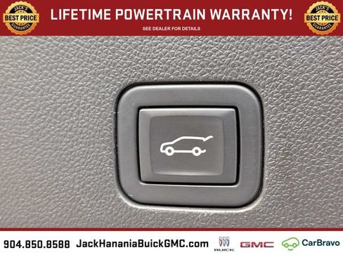 Used 2024 GMC Yukon XL Denali Ultimate AWD/4WD image 15
