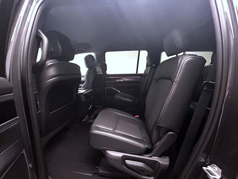 New 2026 Jeep Grand Wagoneer Limited AWD/4WD image 11