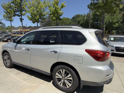 Used 2017 Nissan Pathfinder S AWD/4WD image 81