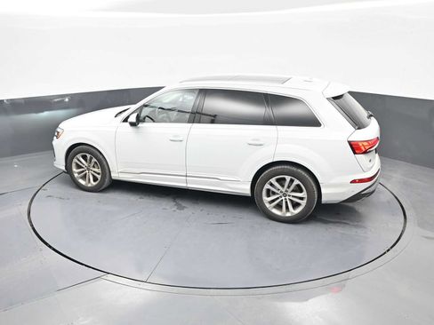 Used 2025 Audi Q7 3.0T Prestige w/ Prestige Package AWD/4WD image 29